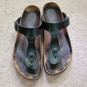 Black Birkenstock Gizeh Sandals